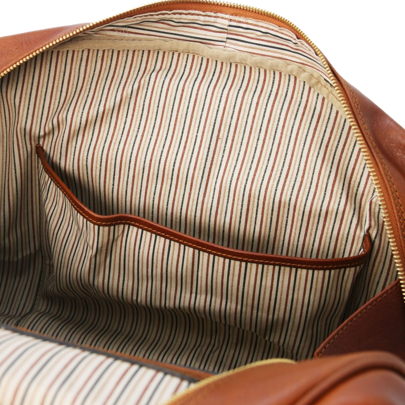 TL Voyager Reisetasche halbrund klein Interieur-1 TL Voyager Reisetasche halbrund klein Interieur-1